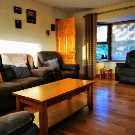 Picturesque Riverside Home Cahersiveen Extérieur photo